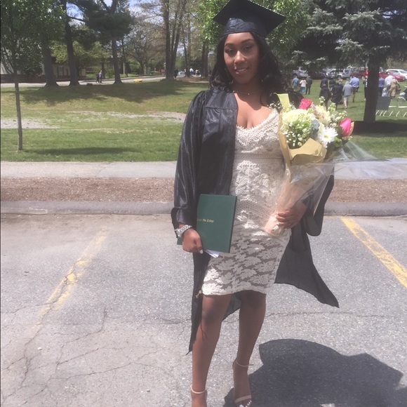 Meet your Posher, Unique - Picture 1 of 1